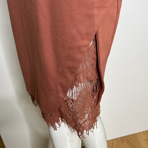 ASTR Sz S Body Con Stretch with Lace Racerback Coral Cedar Dress - Picture 5 of 8